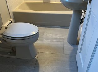 23 Vermont St FLOOR 1, Cranston, RI 02920