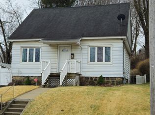 7 Middlesex St, Waterbury, CT 06704