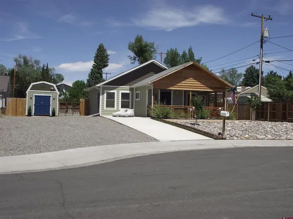 937 S 10th Street, Montrose, CO 81401