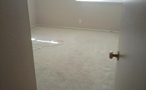 4th image of 490 S Westridge Cir