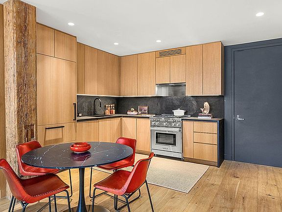 3rd image of 50 Bayard St APT 2G