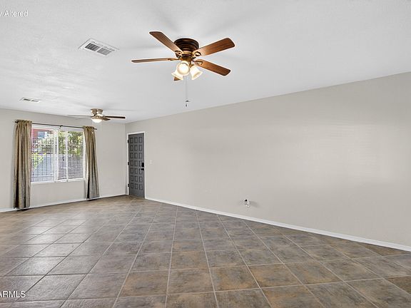 4th image of 2215 W BUTLER Drive