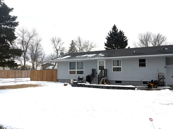 106 1/2 Oakley Dr, Glenburn, ND 58740