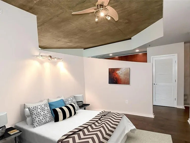 3324 Peachtree Rd NE #1403 — Photo 6
