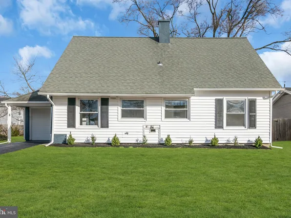 11 Buttercup Ln, Willingboro, NJ 08046