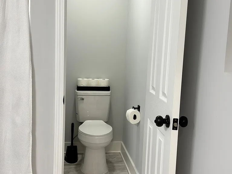 2393 Highpoint Rd — Photo 47