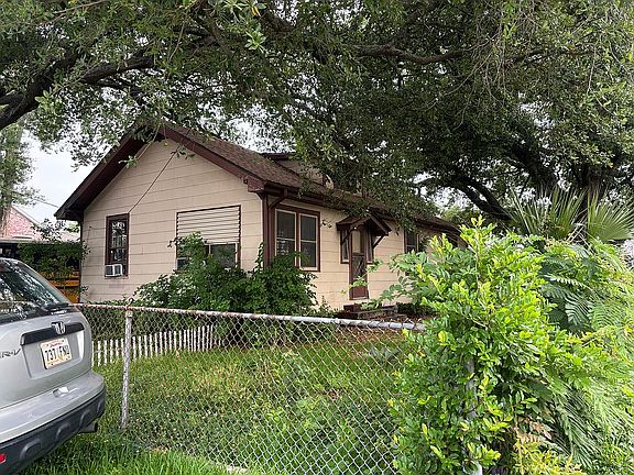 5th image of 700 Orion Ave