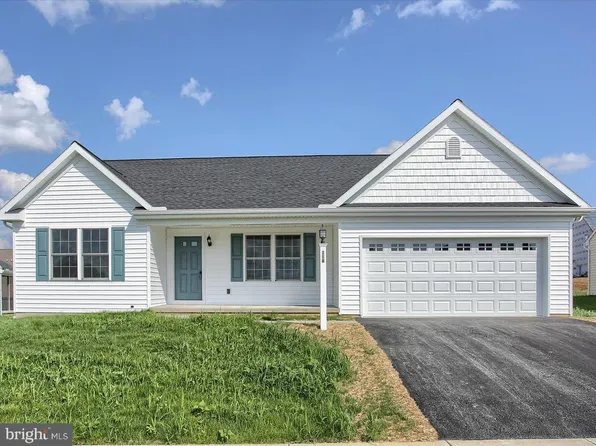 118 Creekside Dr, New Providence, PA 17560