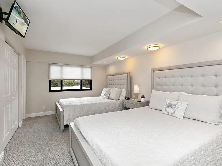 665 SE 21st Ave #104 — Photo 30