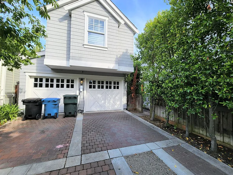 903 Ramona St — Photo 35