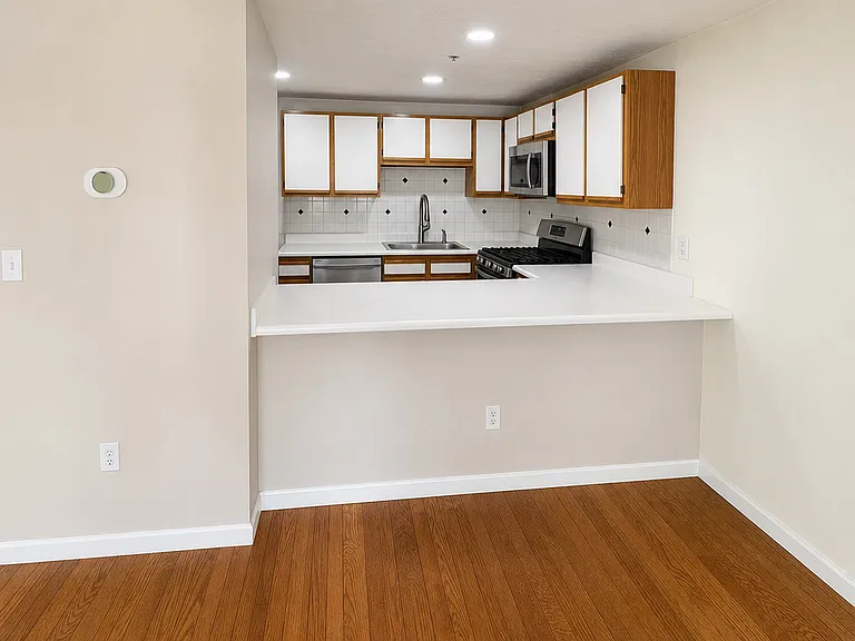 360 Littleton Rd #H20 — Photo 6