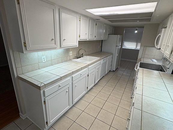 4th image of 5125 Old Canton Rd APT 218