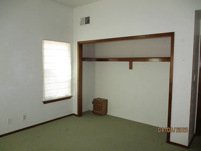 10409 Camino Del Oso NE — Photo 22