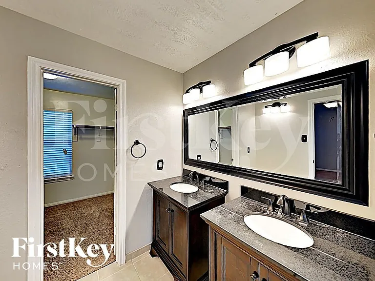 32218 Anne Ln — Photo 7