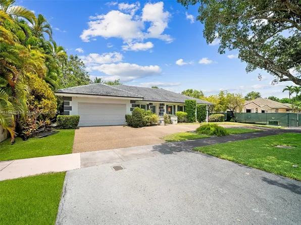 451 Hardee Rd, Coral Gables, FL 33146