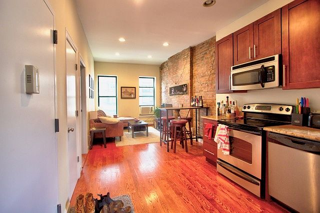 1st image of 573 Vanderbilt Ave APT 4