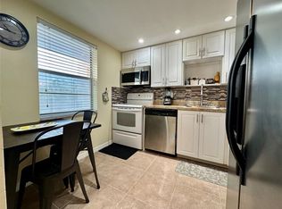 1015 Country Club Dr #307, Margate, FL 33063