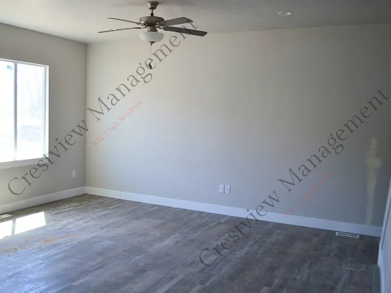 448 W McClellan Ct #3 — Photo 5