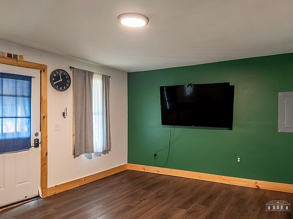 5th image of 1235 Pine St