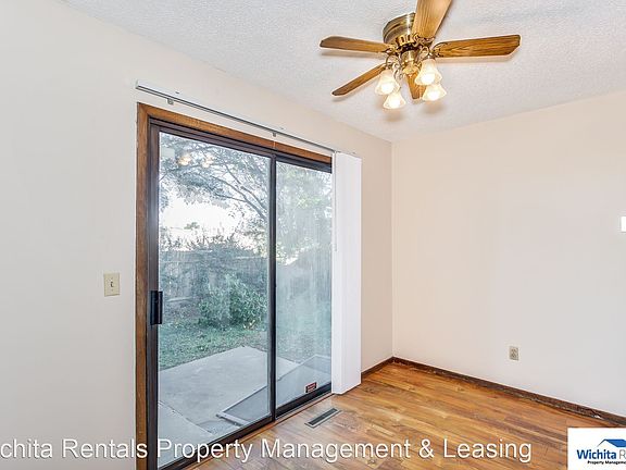 3rd image of 2035 S White Oak Dr