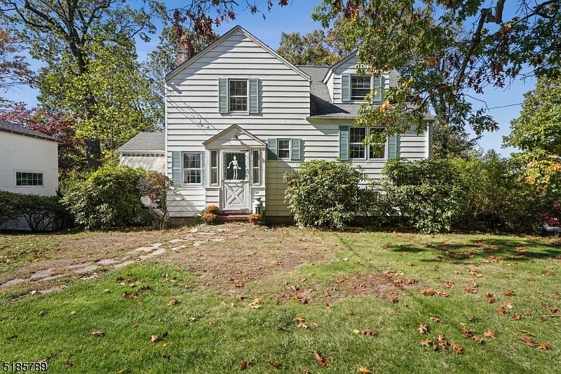 1st image of 21 Birchwood Ave