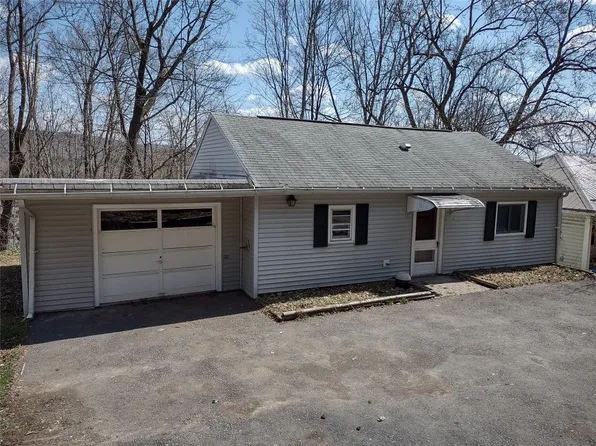 48 Savitch Rd, Binghamton, NY 13901