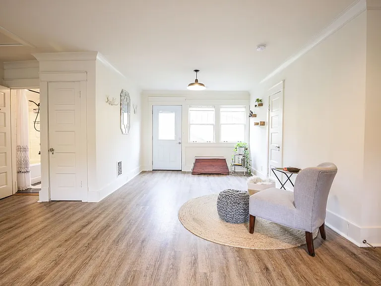 233B Chapel Ave — Photo 20