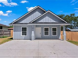 910 N Preston Ave, Bryan, TX 77803