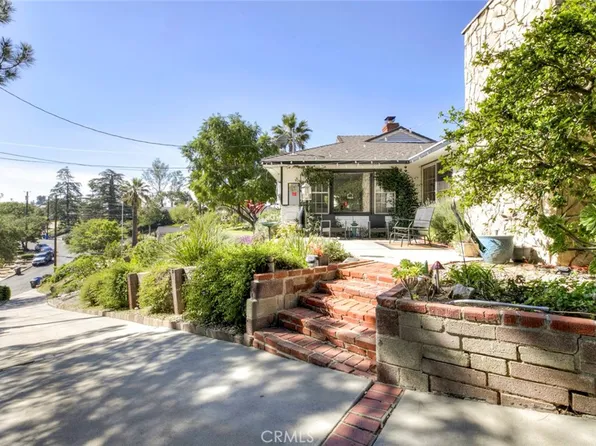 10557 Mahoney Dr, Sunland, CA 91040