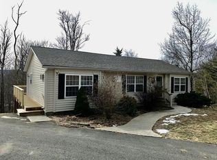 6 Sutter Ct, Hawley, PA 18428