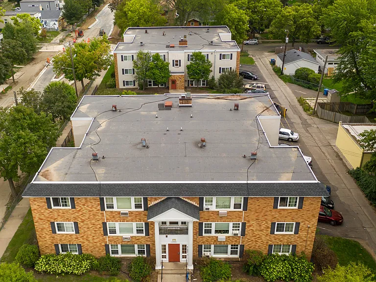 The Homewood Apartments — Photo 12