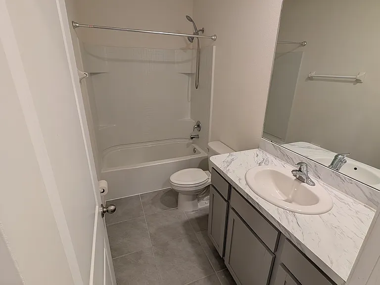 2926 Suncoast Plains Dr — Photo 11