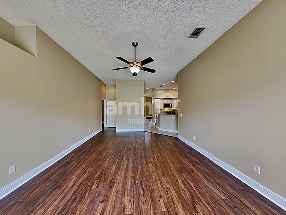 5th image of 3588 Foxcroft Cir