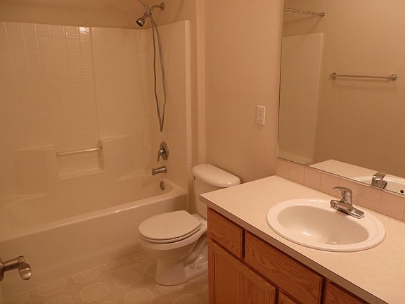 5th image of 9251 SW Tanoak Ln #1