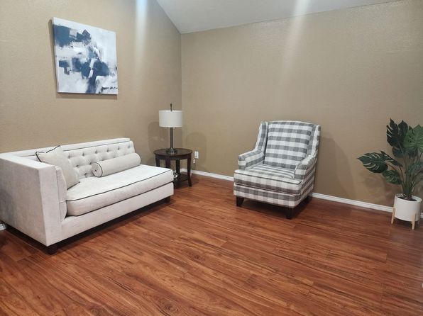 2468 Ranchview Dr