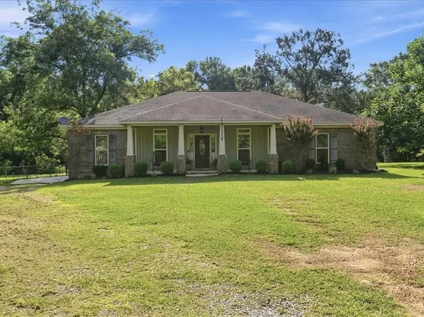 8437 Jim McNeil Loop Rd W, Grand Bay, AL 36541