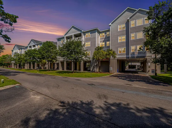 1984 Folly Rd APT B211, Charleston, SC 29412