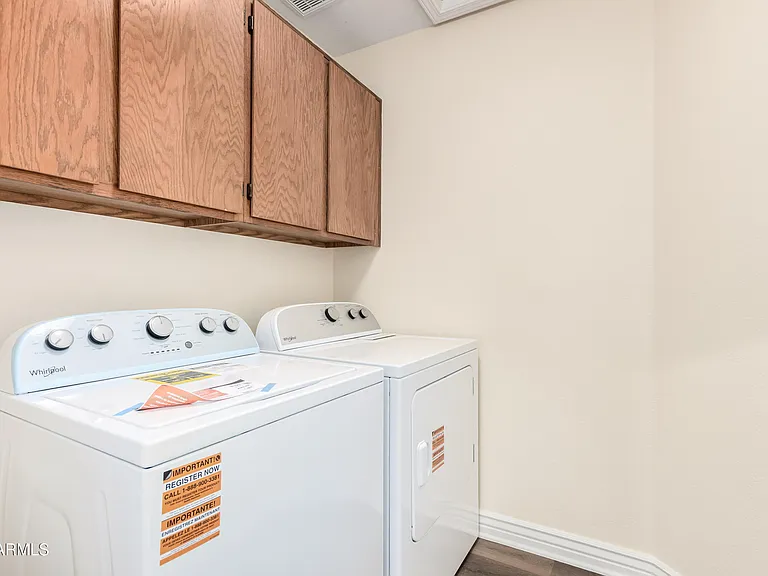 1517 W Islandia Dr — Photo 32