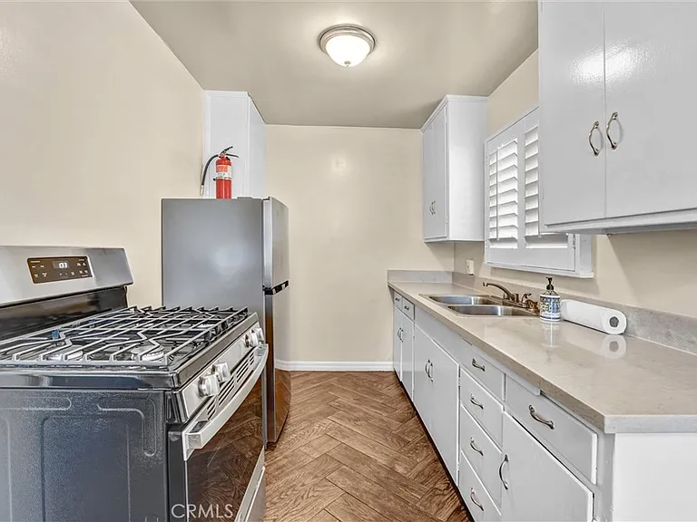 6707 Cleon Ave — Photo 17