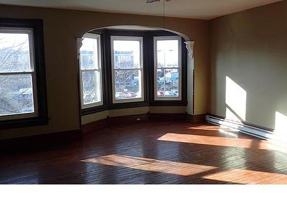 2nd image of 217 N 8th St