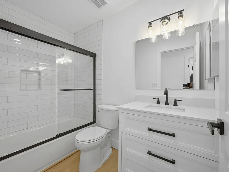 1040 W 165th Pl #3 — Photo 8
