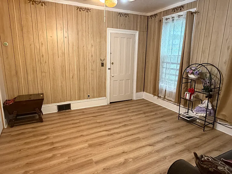 1184 Pembroke St — Photo 15