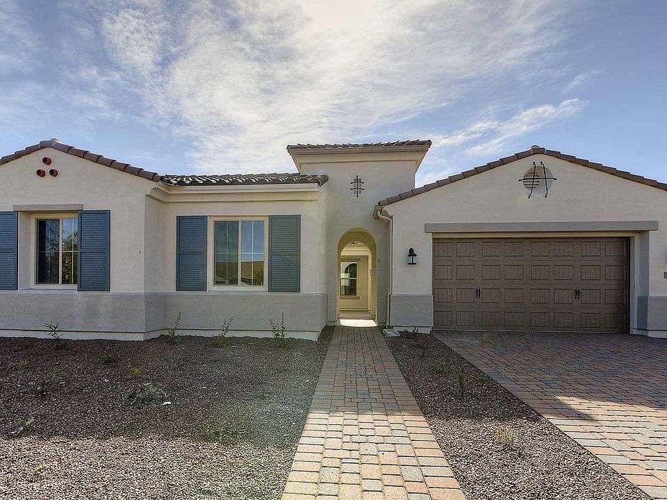 1st image of 20433 W Briarwood Dr