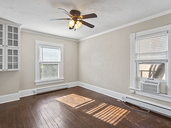 2nd image of 1218 N Washington St APT 8-A
