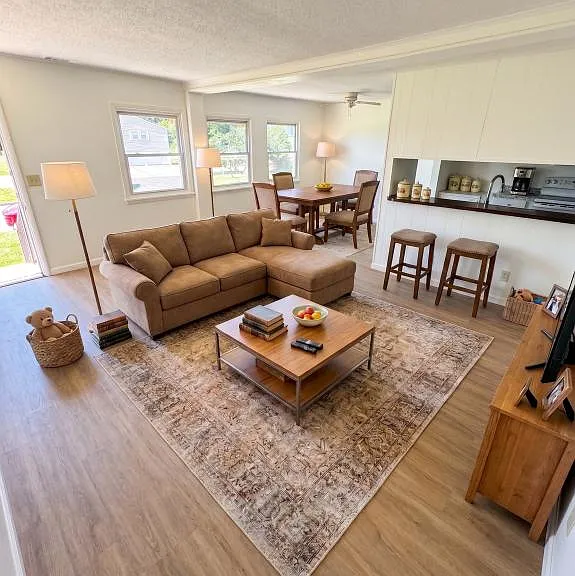 620 Briar Mnr — Photo 8