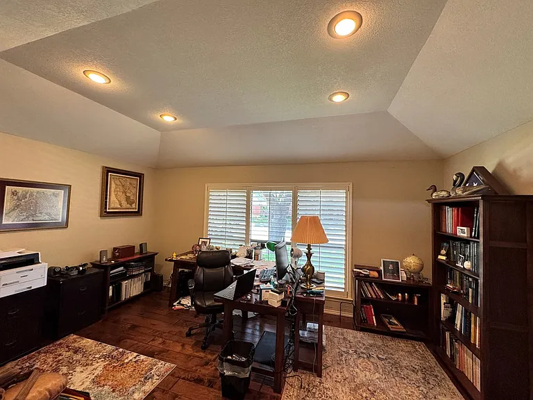 4117 Springfield Ct — Photo 4