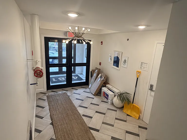 Secured Lobby/Package Area