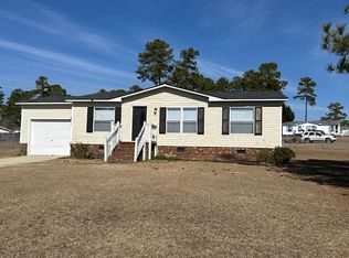 20 Old Fort Ct, Spring Lake, NC 28390