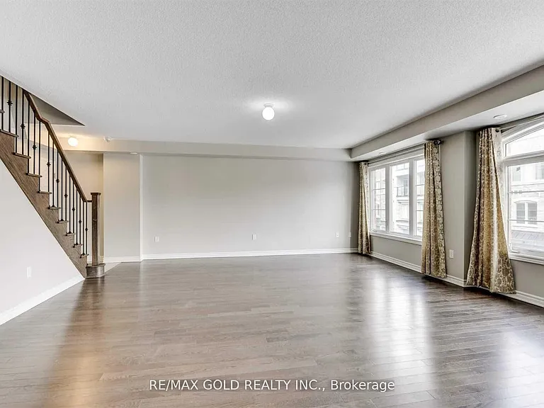 200 Veterans Dr #108 — Photo 3