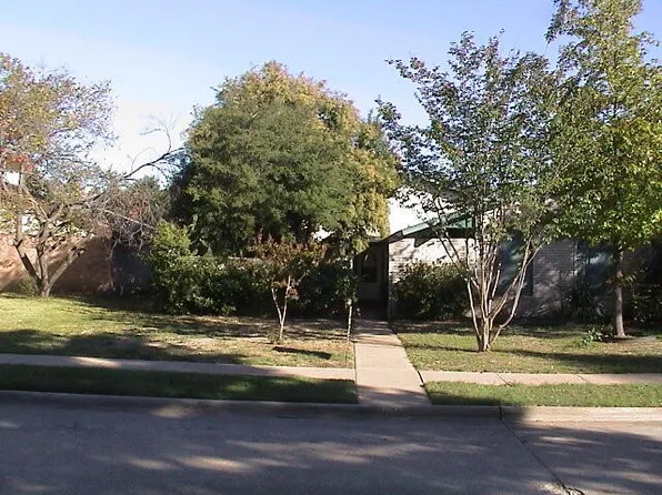 1913 Vail Dr, Garland, TX 75044